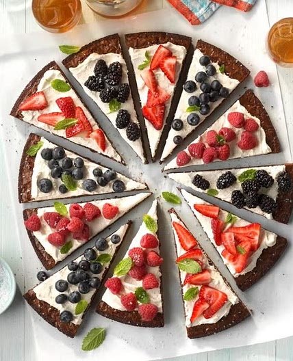 Berry Brownie Pizza