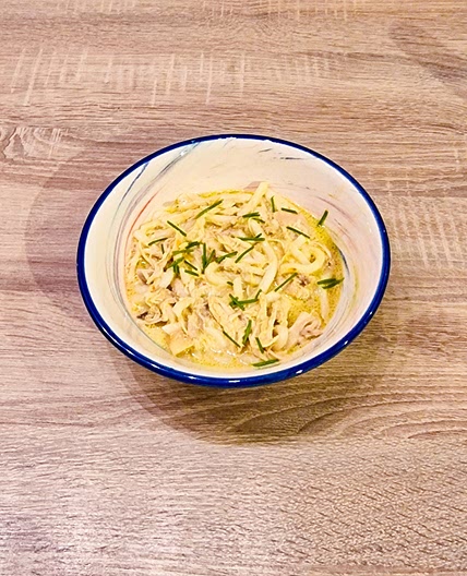 Laksa de poulet aux nouilles udon