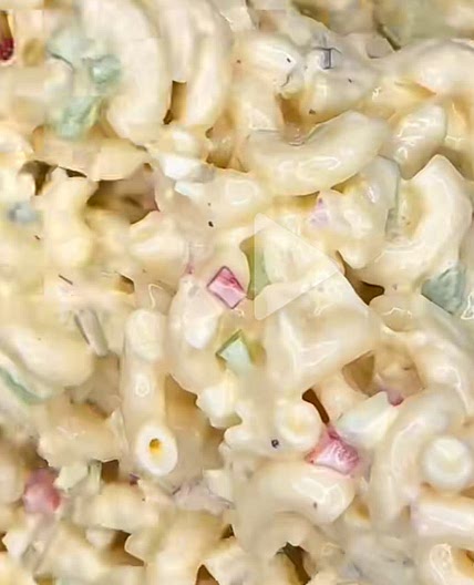 Deli style macaroni salad