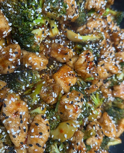 Sesame Chicken & Broccoli Stir-fry