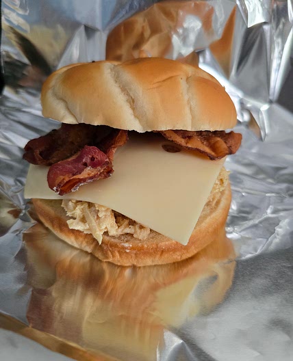 Slow Cooker Honey Mustard Pulled Chicken Sandwiches