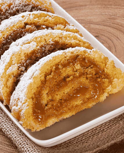 Chilean Swiss Roll with Dulce De Leche