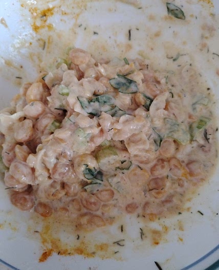 Vegan egg salad