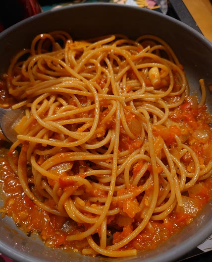 Jollof spaghetti