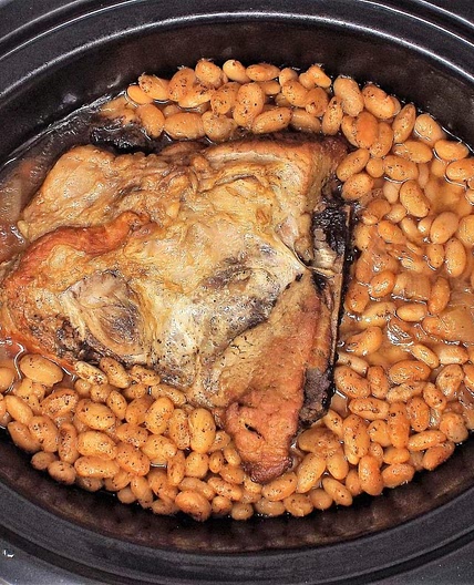 Slow Cooker Pork and White Beans