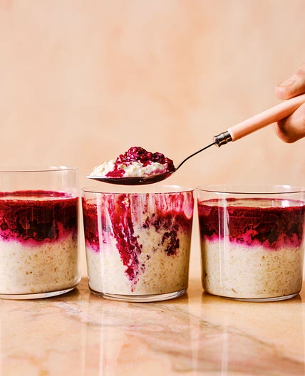 Berry Cheesecake Overnight Oats