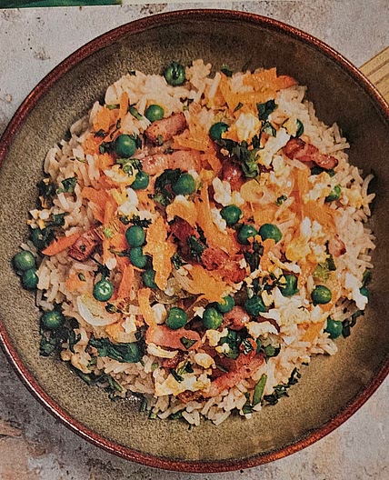 RIZ CANTONAIS
À LA POITRINE
FUMÉE, CORIANDRE
FRAÎCHE ET HUILE
DE SÉSAME