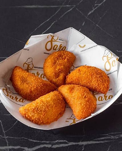 Half-Moon Pastry/Dough