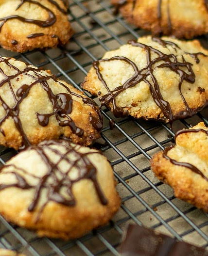 Almond Cookies