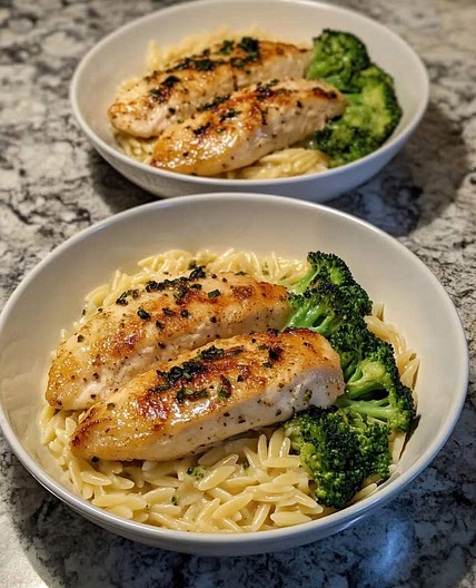 Creamy Chicken and Garlic with Broccoli 