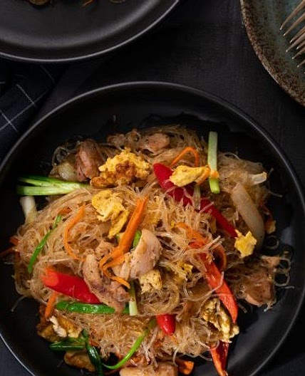 Pad woon sen, aka Thai stir-fried glass noodles | Marion's Kitchen
