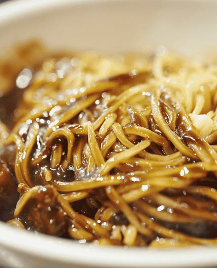 Chinese Noodles with Soybean Paste