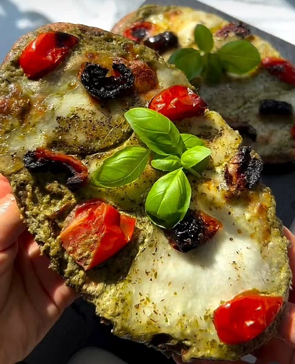 Pesto pizza, corn on cob & rice