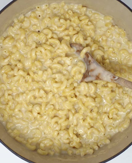Creamy White Cheddar and Asiago Mac and Cheese