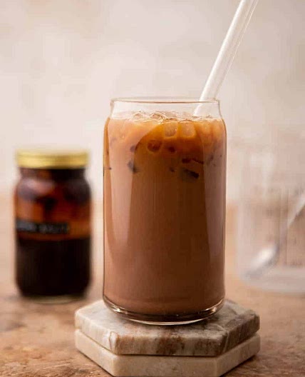 Iced mocha chai latte