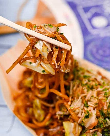 How To Make ULTIMATE Yakisoba from Fresh Noodles (Secret Ingredient Inside!) | Sudachi