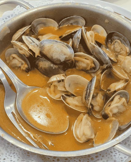 Spanish Clams in Marinera Sauce