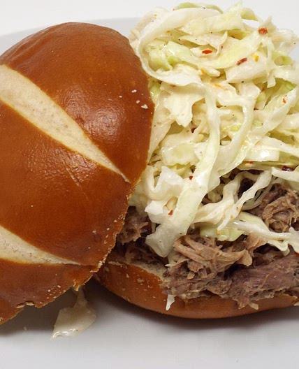 Slow Cooker Carolina Pulled Pork Sandwiches