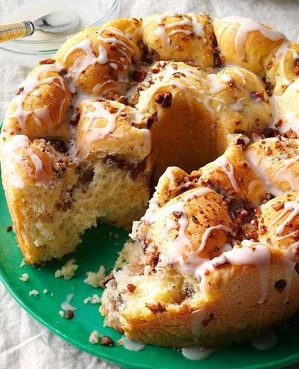 Apple Pull-Apart Bread