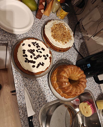 Worteltaart met vanillevulling