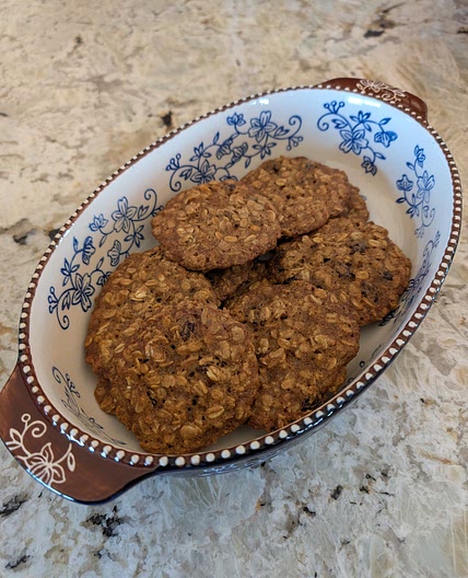 Oatmeal raisin cookies