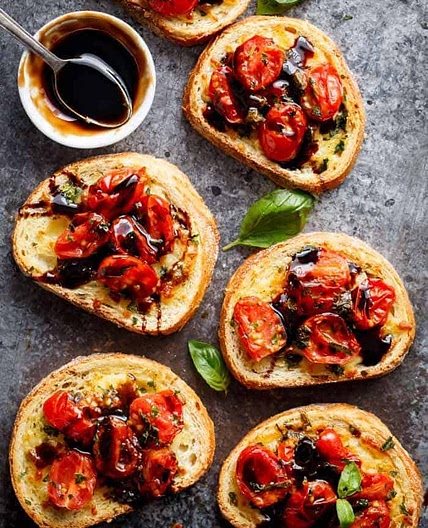 Caprese Garlic Bread