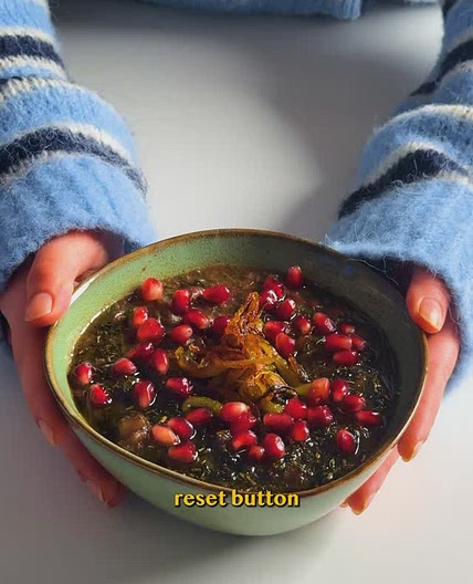 ASH-E ANAR - POMEGRANATE AND HERB SOUP 🍎