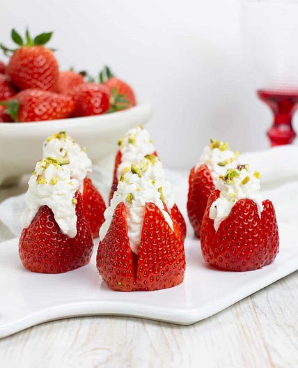 Whipped Mascarpone Stuffed Strawberries