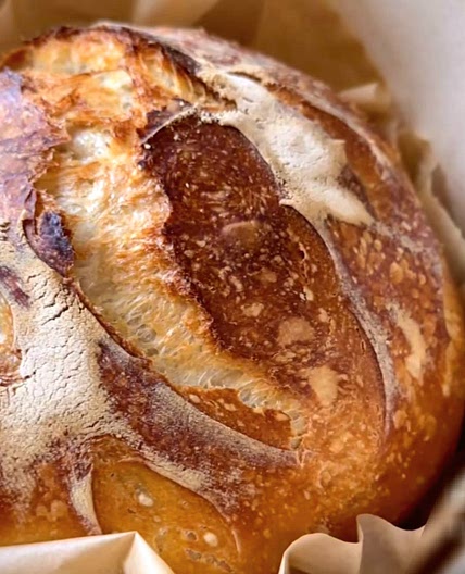 NO-KNEAD SOURDOUGH.