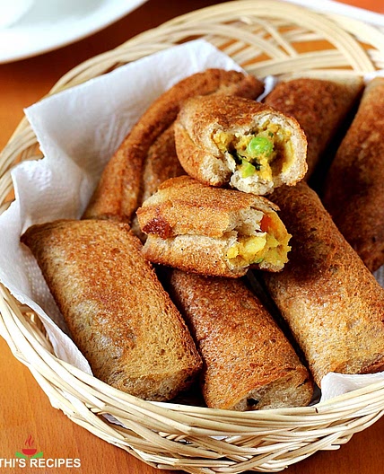 Bread Roll Recipe (Potato Stuffed Rolls)