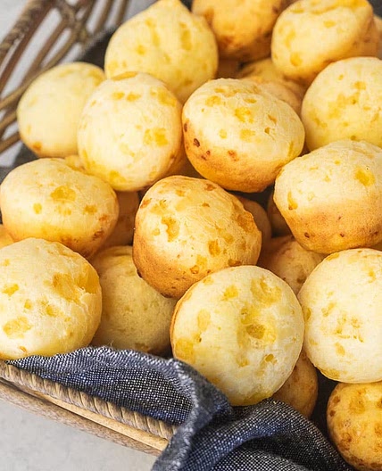 Brazilian Cheese Bread (Pao de Queijo)