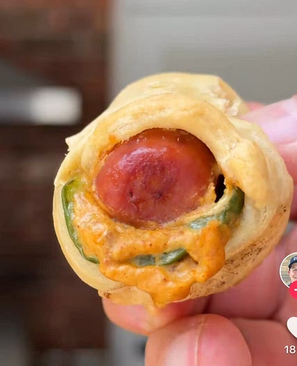 Chili Dog Poppers