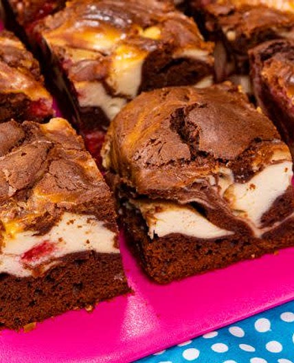 Prajitura cu Brânză - Cheesecake Brownies (Prăjitură cu ciocolată și cremă de brânză)