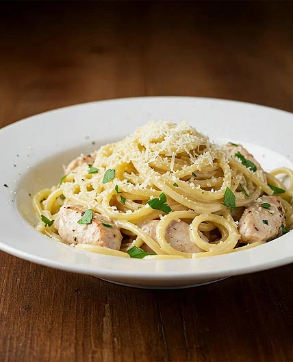 Creamy Garlic Parmesan Chicken Pasta Recipe | Sharp Blades Blog