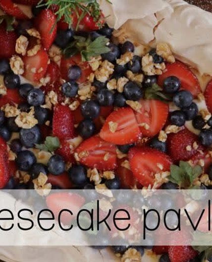 Taryn's Pavlova (Berry Cheesecake Pavlova)