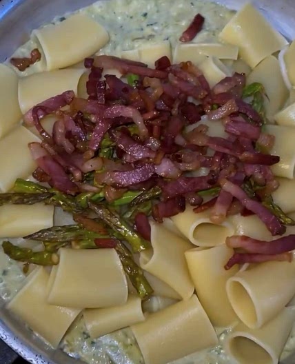 Asparagus pasta