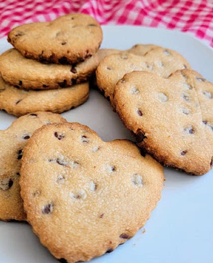 Cut Out Chocolate Chip Cookies