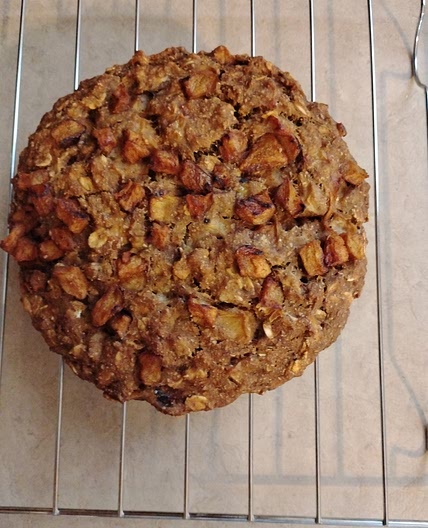 Healthy apple cinnamon bread