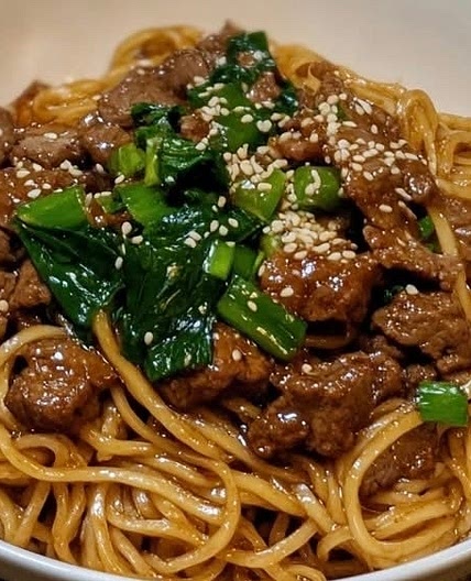 Nouilles au Bœuf au Gingembre et Sésame