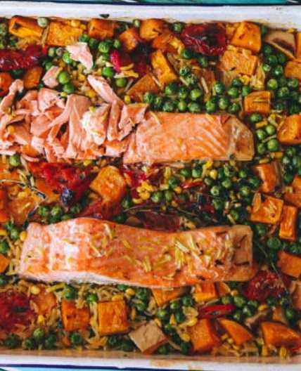 I tray orzo salmon bake