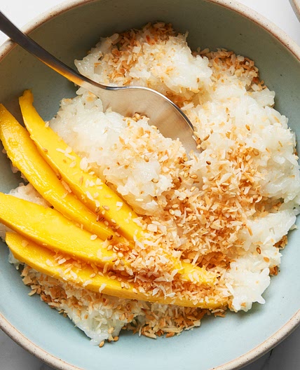 Microwave Coconut Sticky Rice With Mango