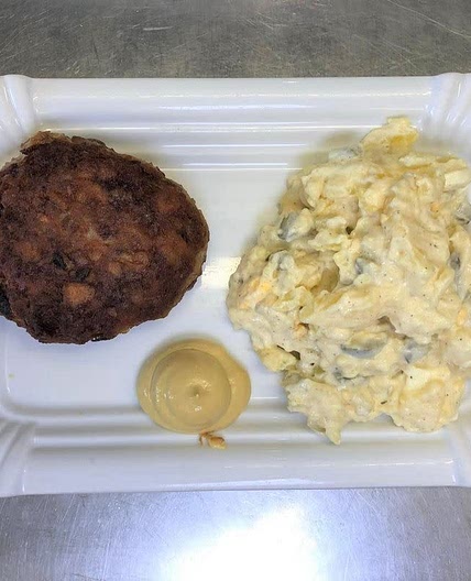 Frikadellen mit Kartoffelsalat