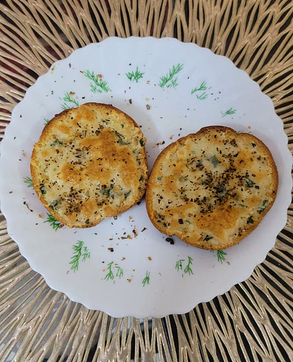 Garlic cheese bread