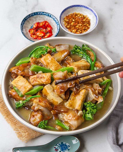 Rice Noodles in Gravy (Rad Na)