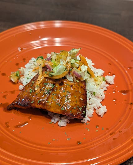 Sweet & Spicy Air Fryer Salmon
With  pineapple Jalapeño Slaw (Sweet & Spicy Side Dish)