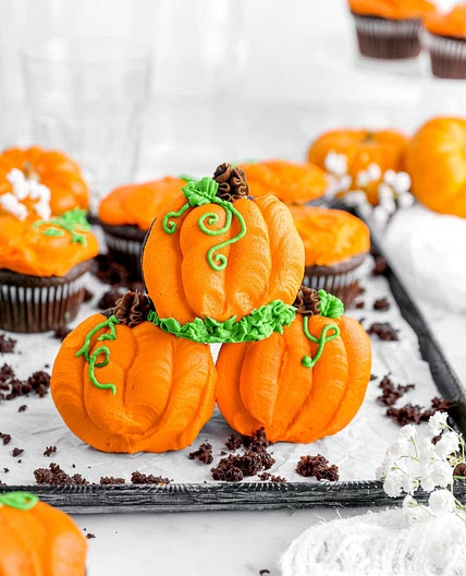 Chocolate Pumpkin Cupcakes