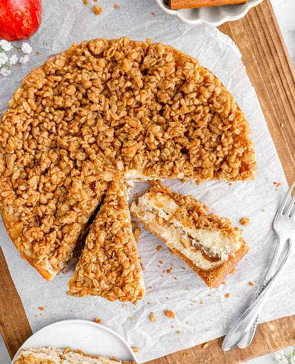 Apple Crumble Cheesecake