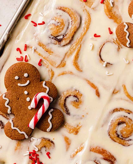 Gingerbread Cinnamon Rolls [No Knead]