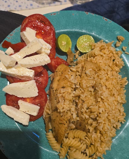 Filete de tilapia en cama de arroz o pasta integral