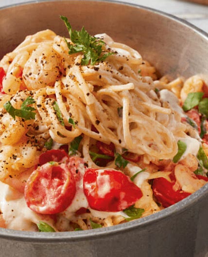 Spaghetti mit Garnelen in Frischkäsesauce